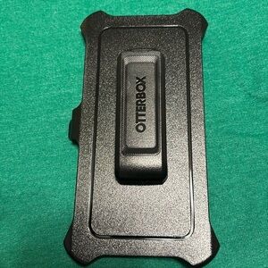 Brand New OtterBox Defender Belt Clip Holster for Apple IPhone 15.